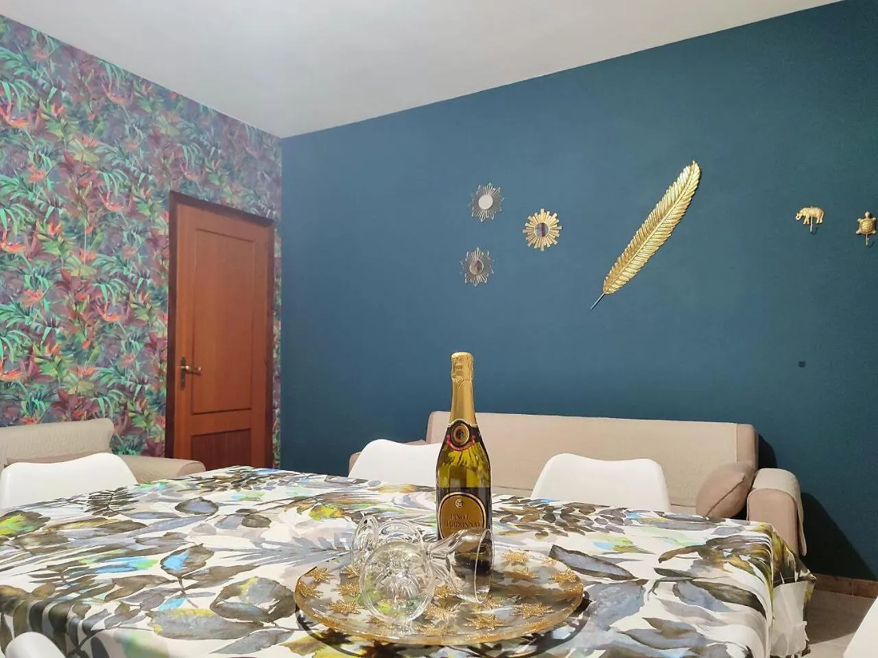 Holiday home Ultreya - Free Street Parking Villa Palermo